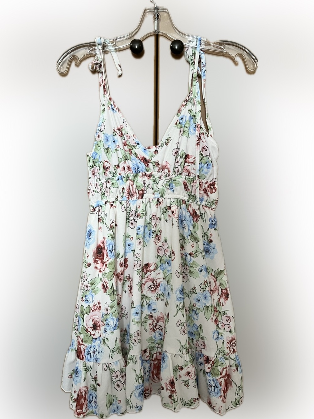 Floral V-Neck Spaghetti Strap Women's Top - Light Blue & Blush